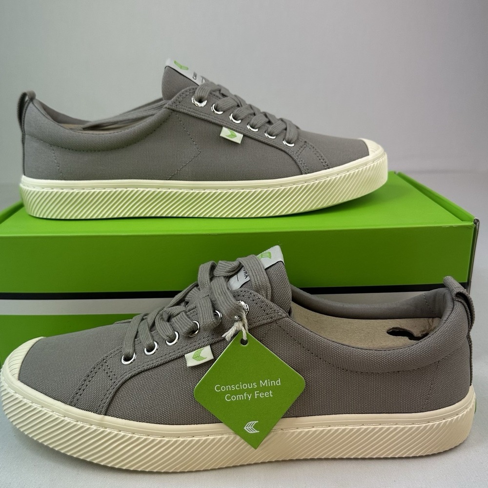 Cariuma OCA Low Sneakers Women 11.5 Men's 10 Gray Canvas Shoes Unisex Organic